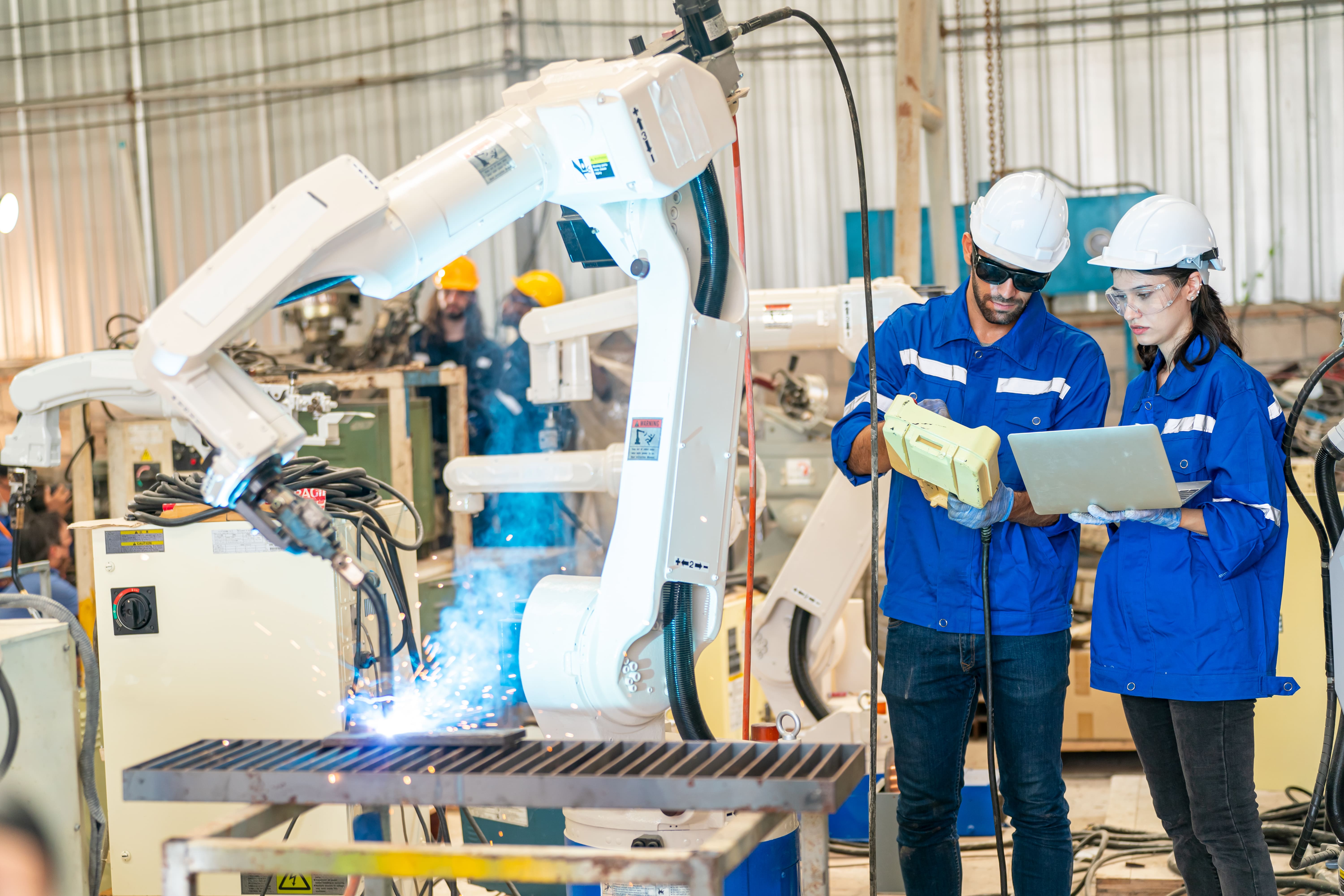 how-genai-is-powering-future-of-retail-e-commerce-and-manufacturing
