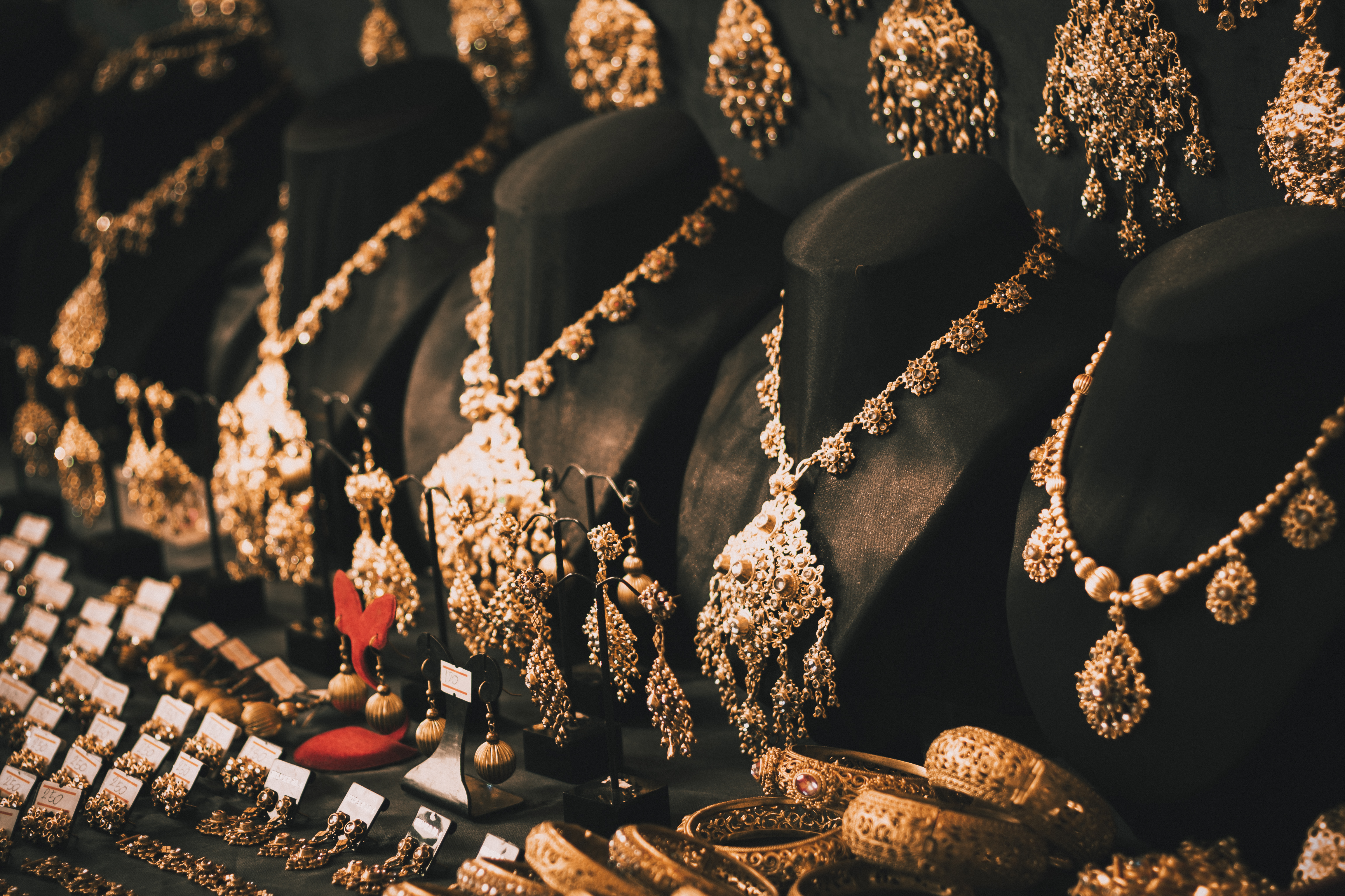navigating-the-future-of-india-s-jewelry-market